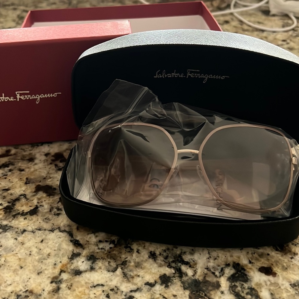 Brand NEW! Salvatore Ferragamo women’s sunglasses